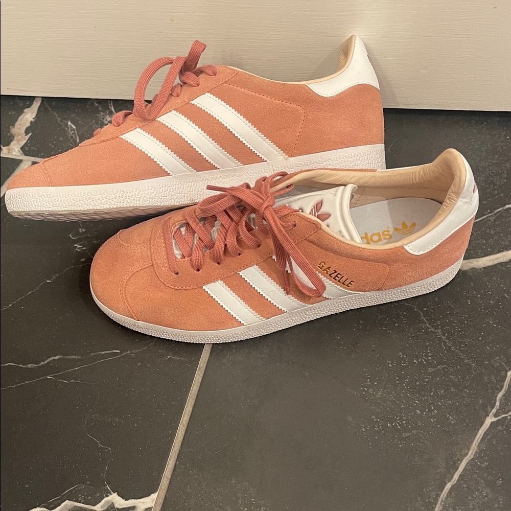 Adidas Gazelle Coral and White Sneakers - Picture 3 of 10